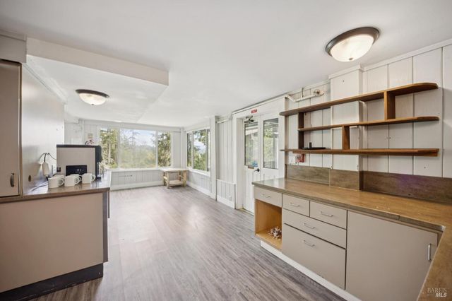 2264 Green Hill Rd, Sebastopol, CA 95472