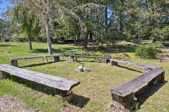 2264 Green Hill Rd, Sebastopol, CA 95472