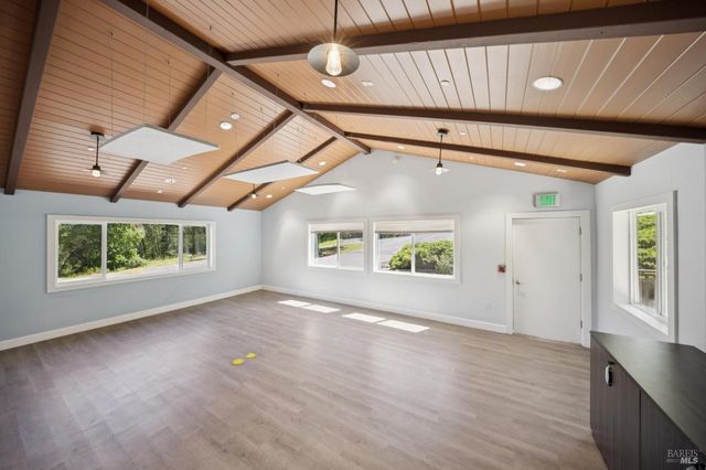 2264 Green Hill Rd, Sebastopol, CA 95472