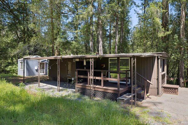 2264 Green Hill Rd, Sebastopol, CA 95472
