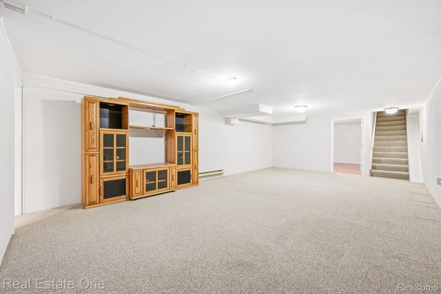 4885 Oak Hill Drive 20, Waterford Charter Township, MI 48329