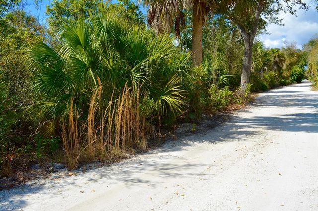 27195 Lowry AVE, Punta Gorda, FL 33983