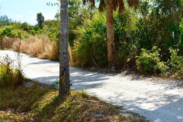 27195 Lowry AVE, Punta Gorda, FL 33983