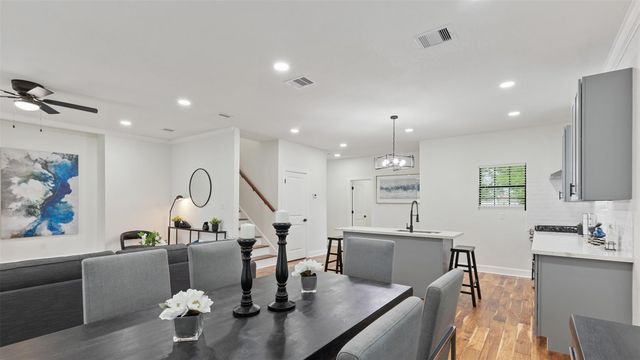 10002 Wilma Lane, Beach City, TX 77523