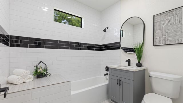 10002 Wilma Lane, Beach City, TX 77523