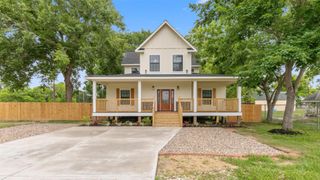 10002 Wilma Lane, Beach City, TX 77523