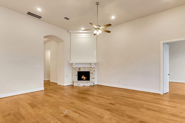 279 Rivus Overlook, Willis, TX 77318