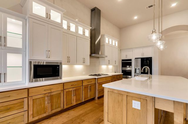 279 Rivus Overlook, Willis, TX 77318