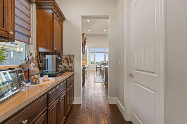 1264 Van Gogh Dr, El Dorado Hills, CA 95762