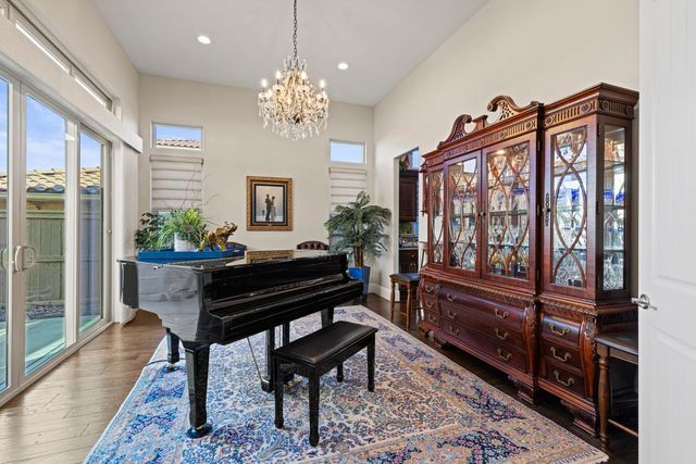 1264 Van Gogh Dr, El Dorado Hills, CA 95762