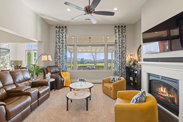 1264 Van Gogh Dr, El Dorado Hills, CA 95762