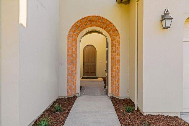 1264 Van Gogh Dr, El Dorado Hills, CA 95762