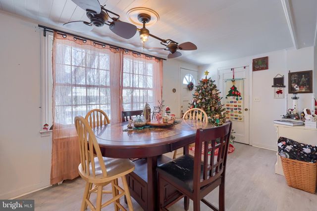 1439 GLEN MOORE CIR, Lancaster, PA 17601