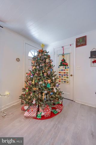 1439 GLEN MOORE CIR, Lancaster, PA 17601