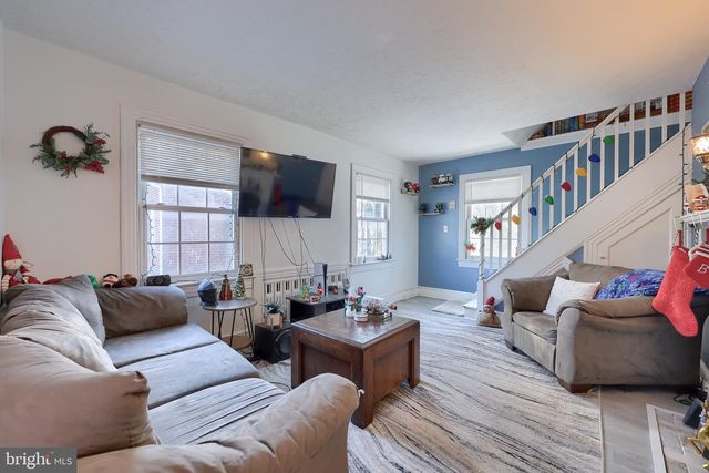 1439 GLEN MOORE CIR, Lancaster, PA 17601