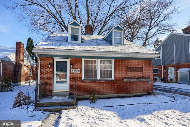 1439 GLEN MOORE CIR, Lancaster, PA 17601