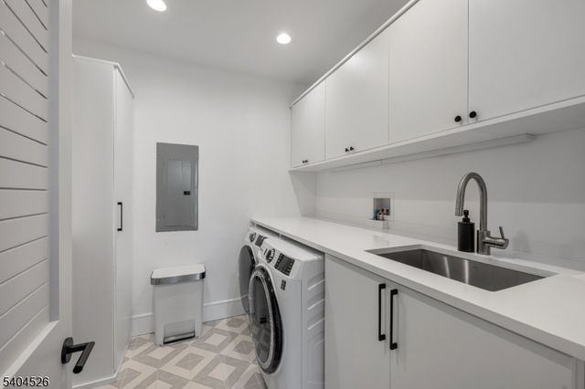 21 Harvey Dr, Millburn Twp., NJ 07078