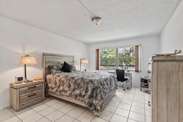 1000 SW 125th Avenue 211, Pembroke Pines, FL 33027