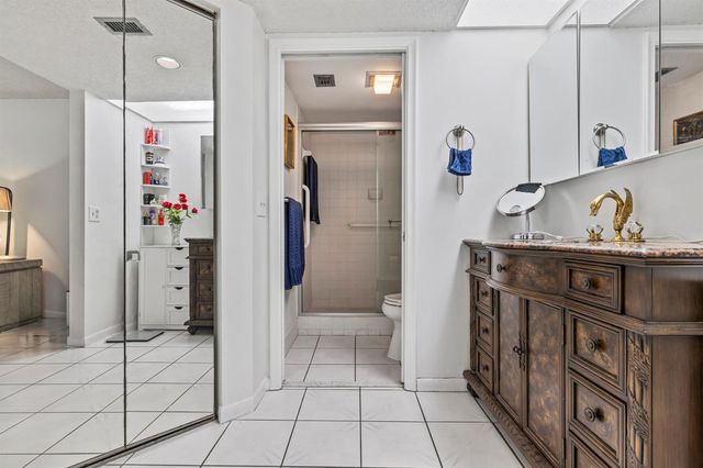 1000 SW 125th Avenue 211, Pembroke Pines, FL 33027
