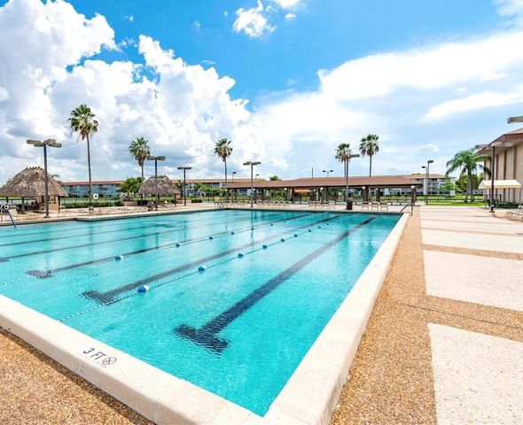 1000 SW 125th Avenue 211, Pembroke Pines, FL 33027