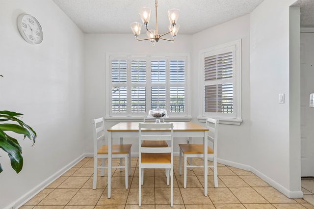 1000 SW 125th Avenue 211, Pembroke Pines, FL 33027