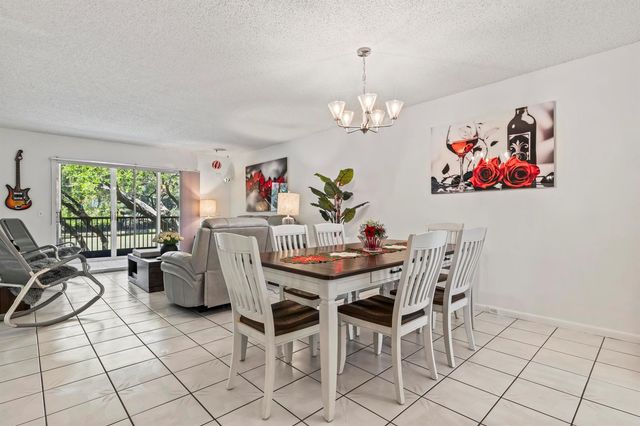 1000 SW 125th Avenue 211, Pembroke Pines, FL 33027