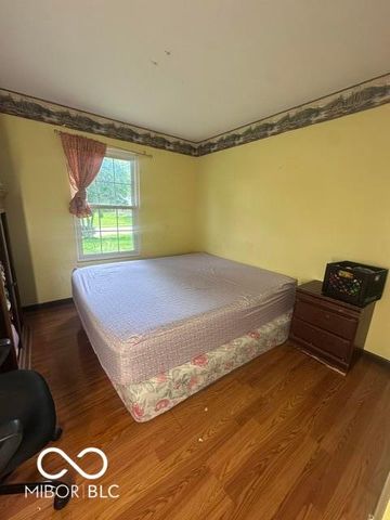 912 Brevard Drive, Indianapolis, IN 46217