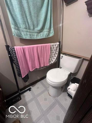 912 Brevard Drive, Indianapolis, IN 46217