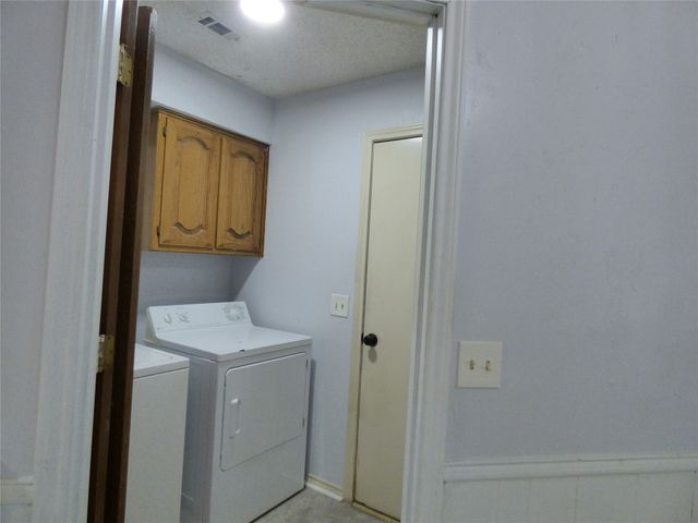 1506 E Peters Colony Road, Carrollton, TX 75007