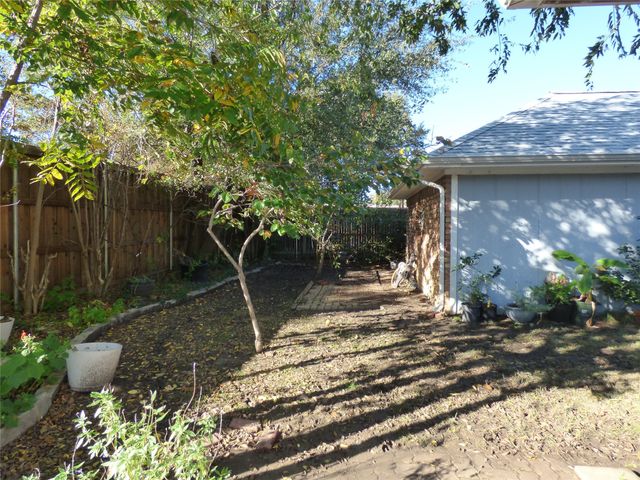 1506 E Peters Colony Road, Carrollton, TX 75007