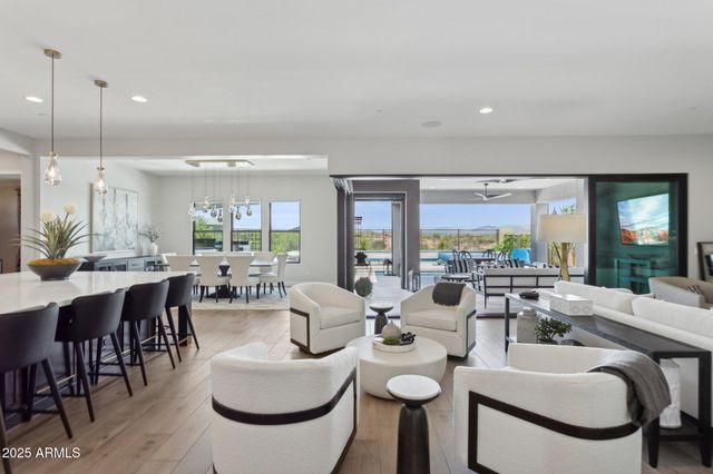 13020 E De La O Road, Scottsdale, AZ 85255