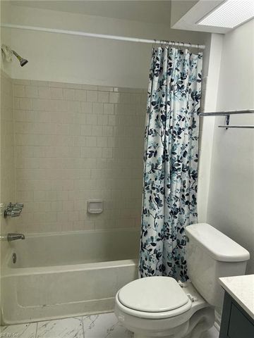 1104 Creekside CT, Virginia Beach, VA 23453