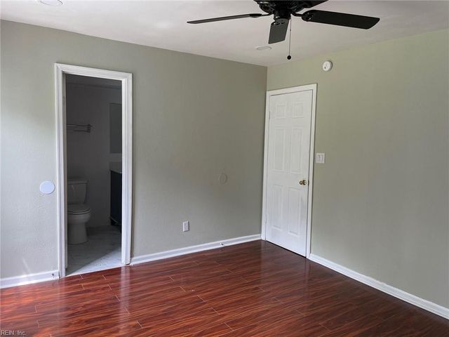 1104 Creekside CT, Virginia Beach, VA 23453