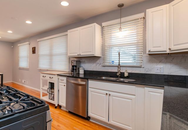 2755 Blackstone Avenue, Saint Louis Park, MN 55416