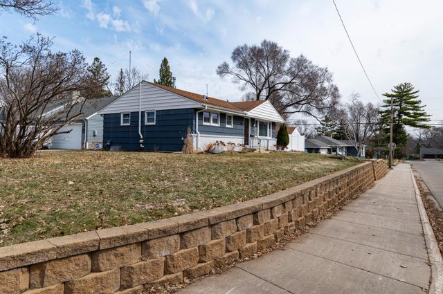 2755 Blackstone Avenue, Saint Louis Park, MN 55416