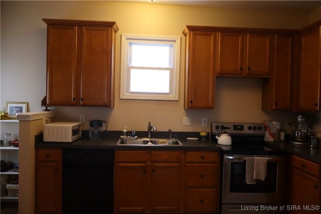 2106 Beeler Street, New Albany, IN 47150