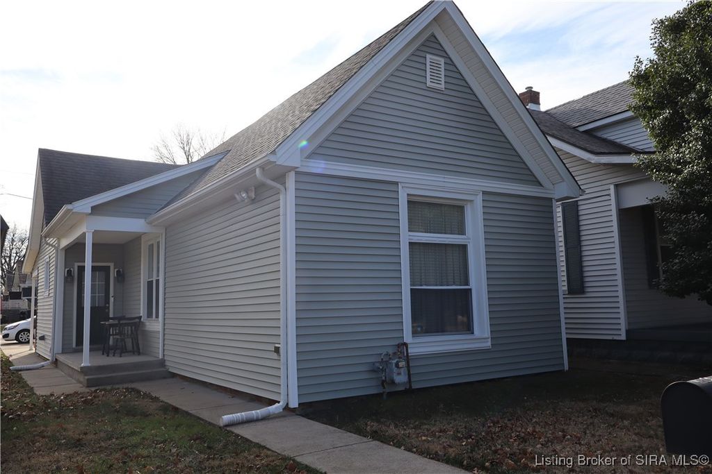 2106 Beeler Street, New Albany, IN 47150