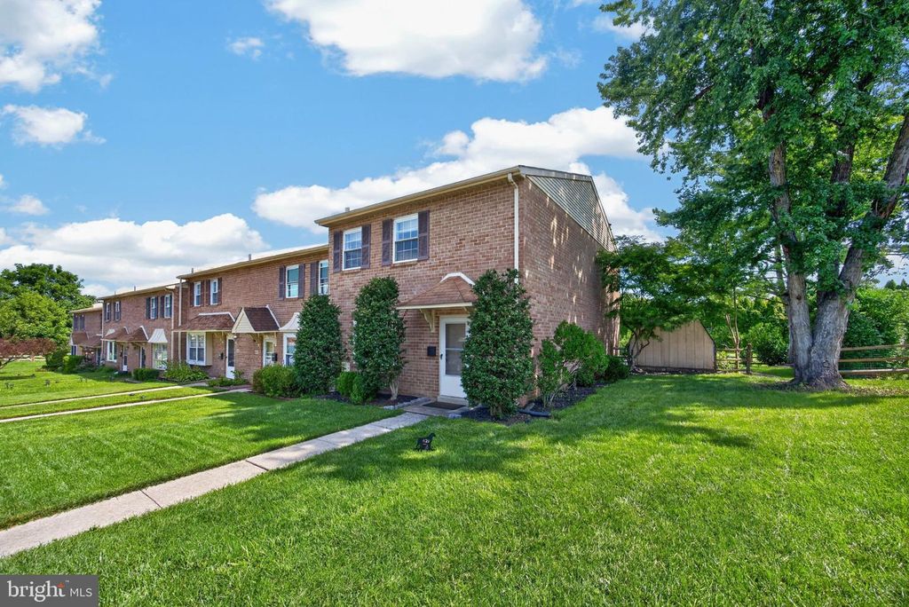 429 CARMARTHEN CT, EXTON, PA 19341 — photo 2