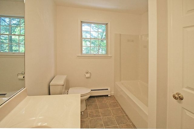 36 Torrey, Easthampton, MA 01027