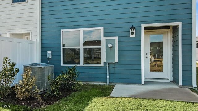 557 Stream Walk Crossing, Wendell, NC 27591