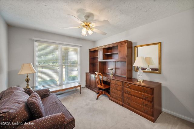 181 Plane Tree Ct, Shepherdsville, KY 40165