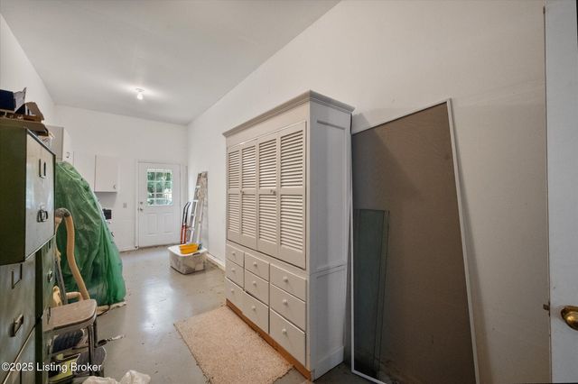 181 Plane Tree Ct, Shepherdsville, KY 40165