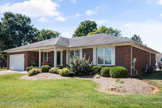 181 Plane Tree Ct, Shepherdsville, KY 40165
