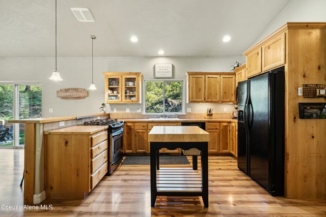 24544 N Dockside LN, Rathdrum, ID 83858