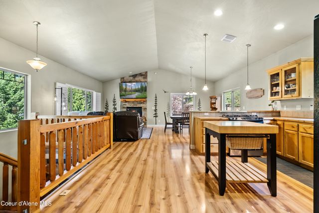 24544 N Dockside LN, Rathdrum, ID 83858