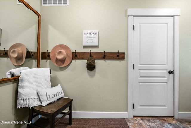 24544 N Dockside LN, Rathdrum, ID 83858