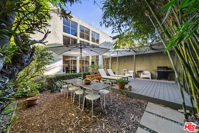 12315 Gorham Avenue, Los Angeles, CA 90049