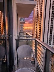 11 NE 6th St 2103, Miami, FL 33132