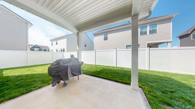 3059 Oscar Dr, White House, TN 37188