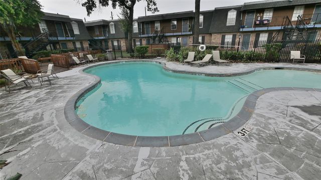 9025 Gaylord Drive 3, Houston, TX 77024